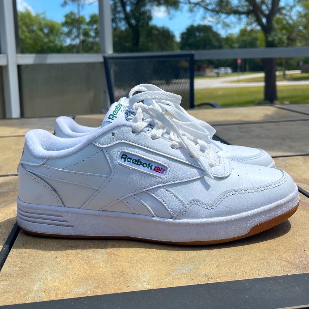 Reebok Sneakers